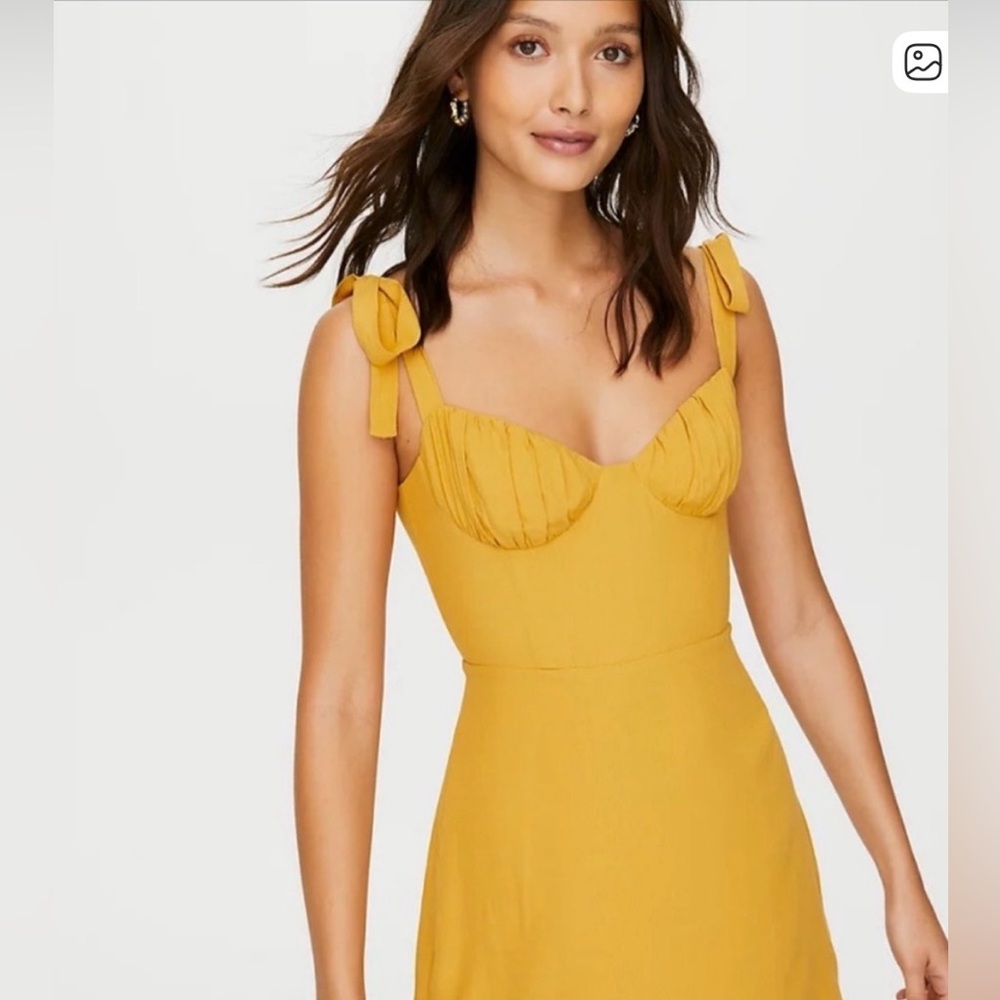 Aritzia Wilfred Cammy Dress in Cairo Gold Size Large